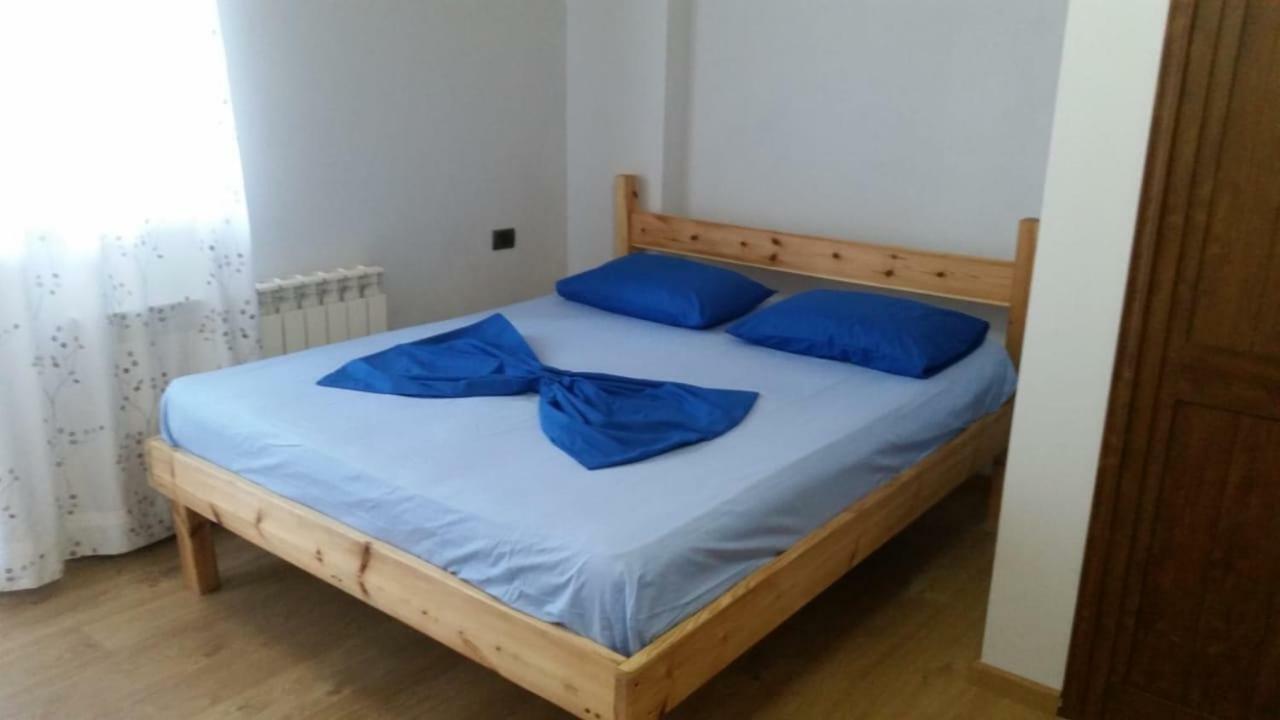 Bujtina E Tomorrit Hotel Ujanik ภายนอก รูปภาพ
