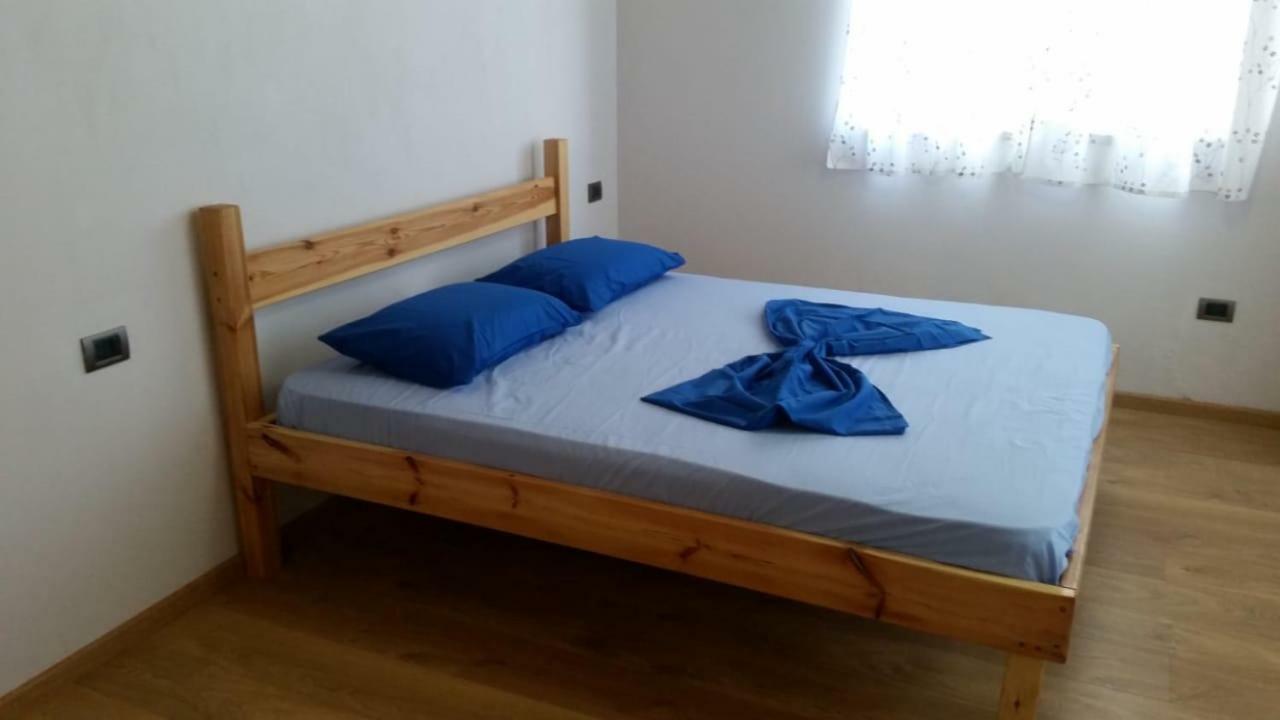 Bujtina E Tomorrit Hotel Ujanik ภายนอก รูปภาพ